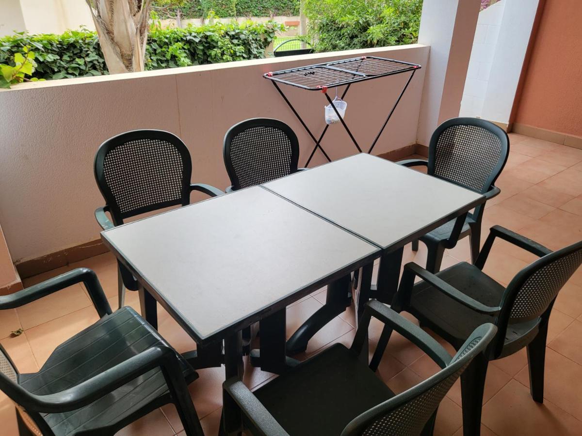 ¡bajo Con Terraza Y Patio Con Vistas A La Piscina Comunitaria! Apartment *