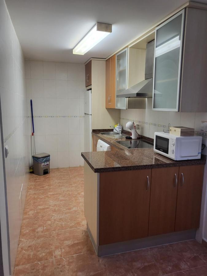 ¡bajo Con Terraza Y Patio Con Vistas A La Piscina Comunitaria! Apartment *