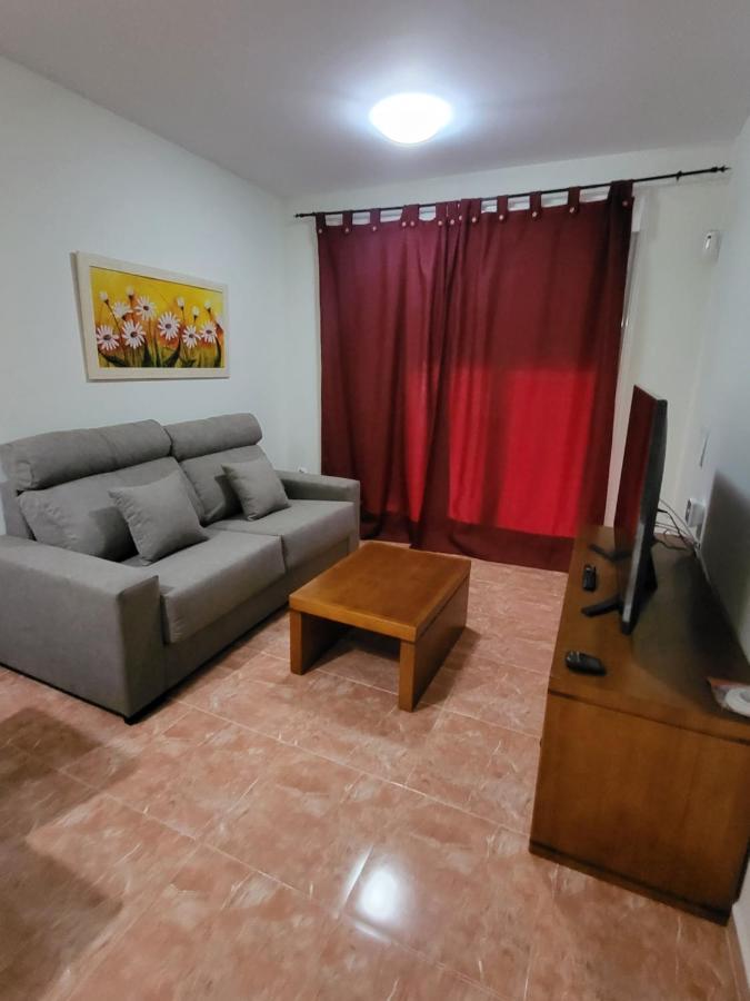 ¡bajo Con Terraza Y Patio Con Vistas A La Piscina Comunitaria! Apartment *