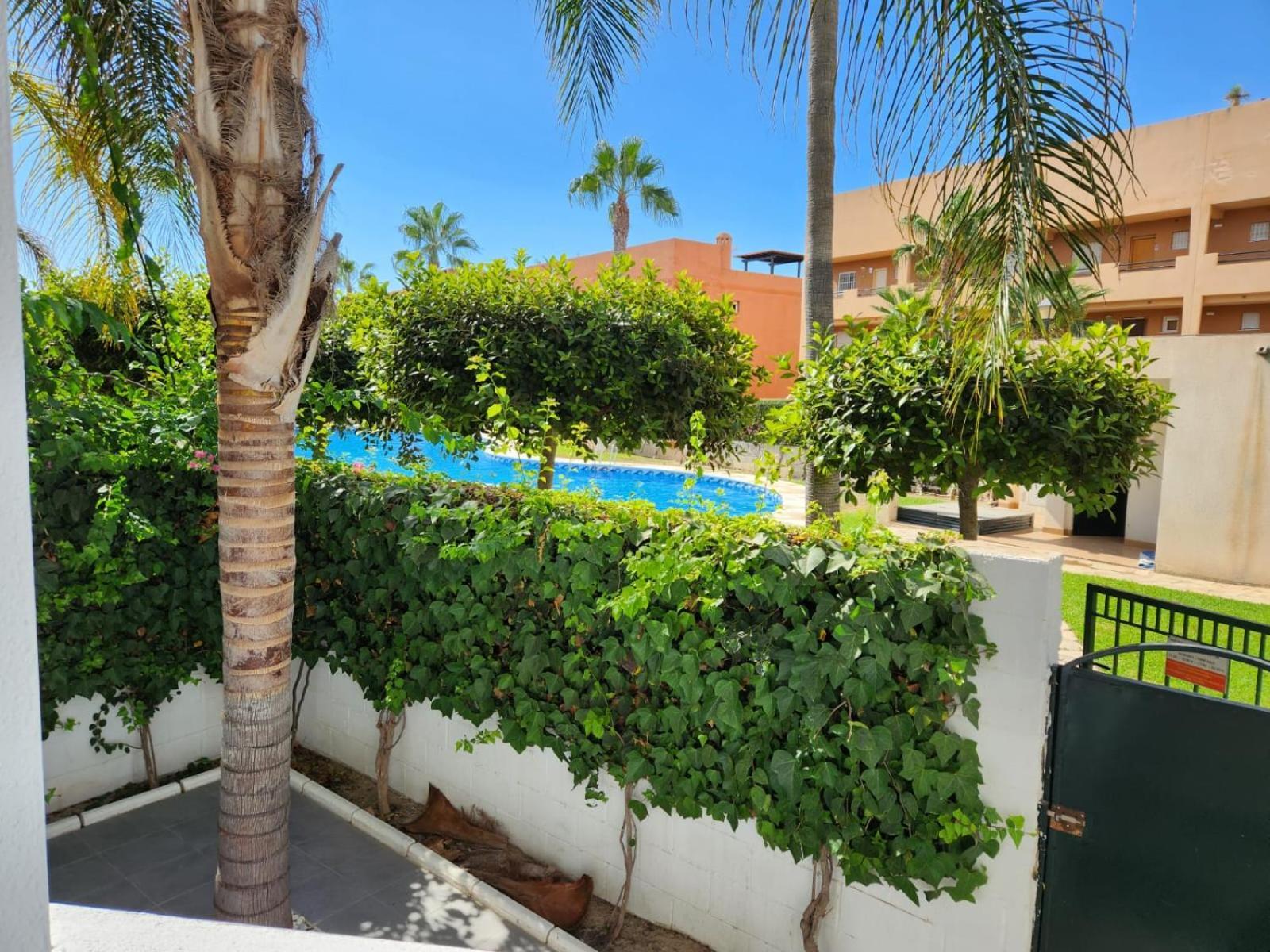 Apartment ¡bajo Con Terraza Y Patio Con Vistas A La Piscina Comunitaria! Vera